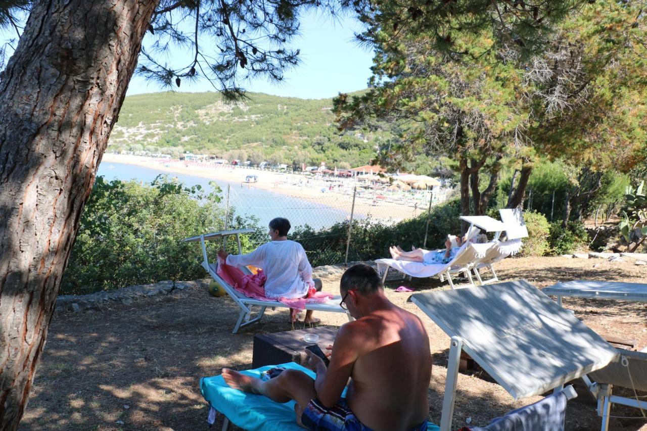 Albergo"Villa Biscotti" Peschici Bagian luar foto