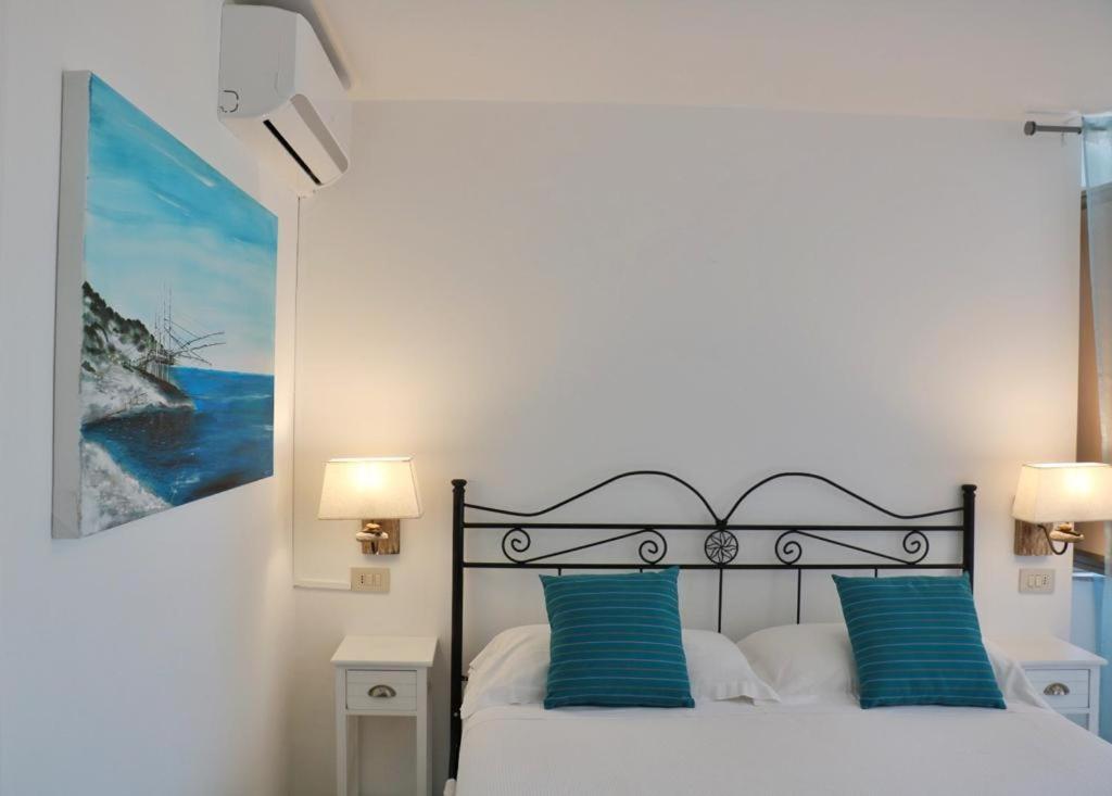 Albergo"Villa Biscotti" Peschici Bagian luar foto